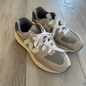 New Balance Grey Day